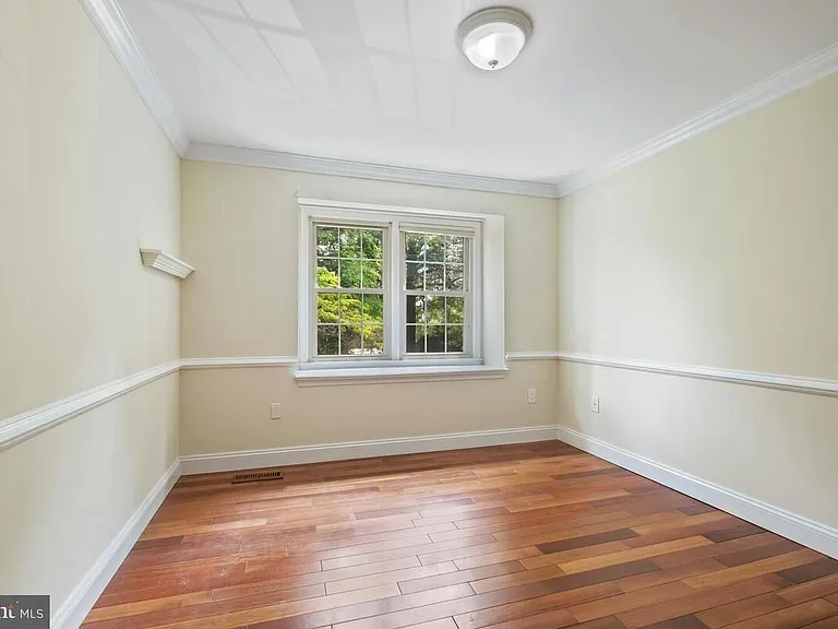 11426 Dorchester Ln — Photo 24