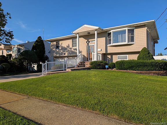 2nd image of 3039 Clubhouse Road