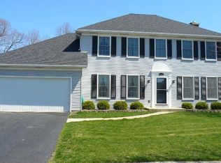1157 Hyde Park Ln, Naperville, IL