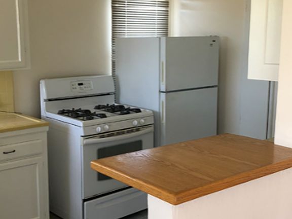 5th image of 4443 Maryland St