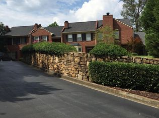 874 Lenox Oaks Cir NE, Atlanta, GA 30324