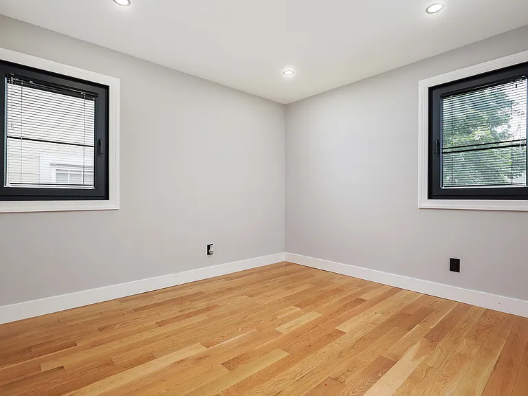 400 Knopf St #2 — Photo 24
