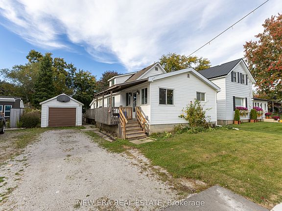 2nd image of 276 Upper Queen St