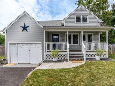 42 Clayton Street, Milford, CT, 06461