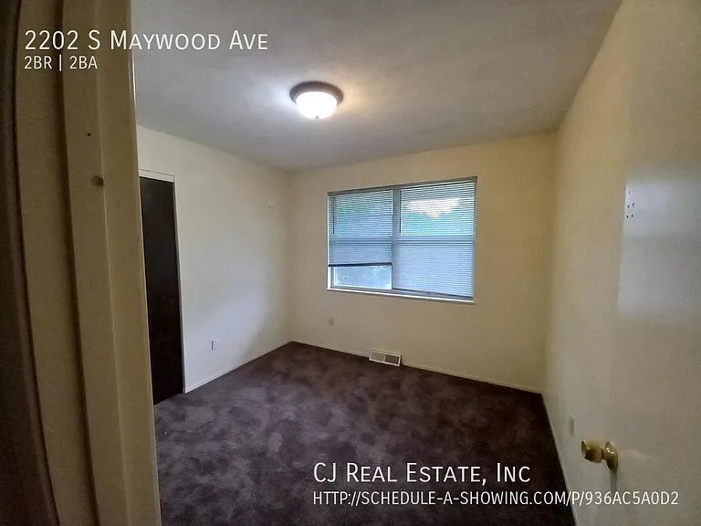 2202 S Maywood Ave — Photo 6