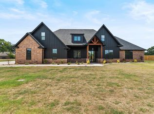 5600 Spearhead Dr, Texarkana, AR 71854