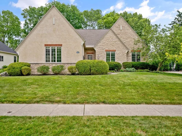 982 Adin Trl, Columbus, OH 43235