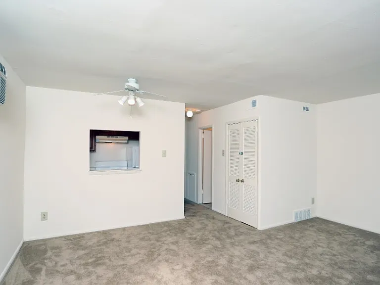 Cedar Glen Apartments — Photo 2