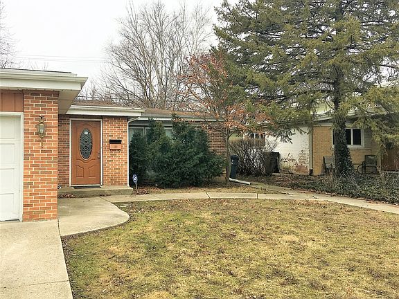 2nd image of 245 Sunset Dr