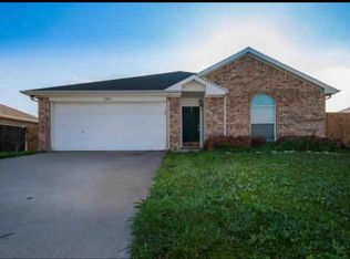 1214 Embercrest Dr, Midlothian, TX 76065