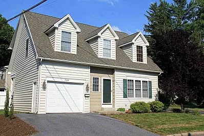 528 W Simpson St photo 1