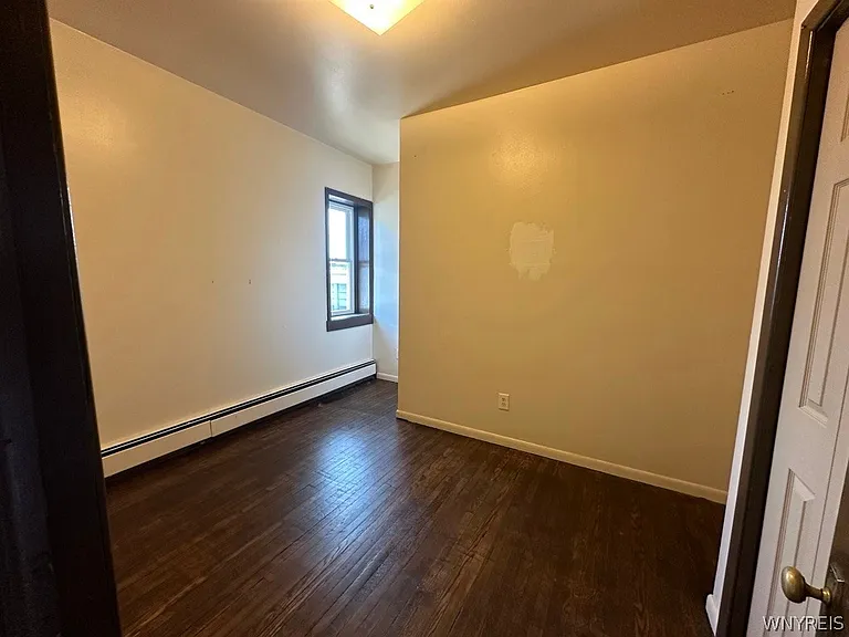654 Hertel Ave #D — Photo 9