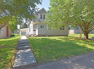 913 May St, Marshalltown, IA 50158