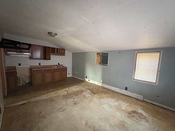 2nd image of 3657 Dillinger Rd