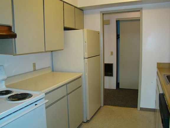 5th image of 545 NE Kamiaken St APT 7