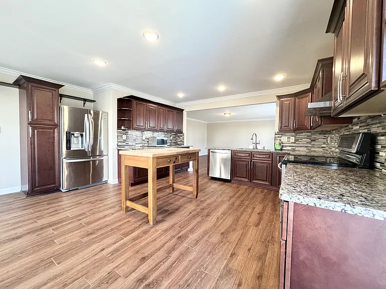 5544 Hammermill Dr — Photo 9