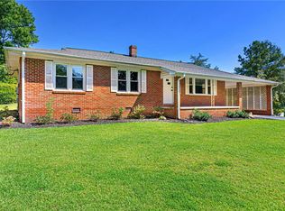 602 Evelyn Dr, Seneca, SC 29678