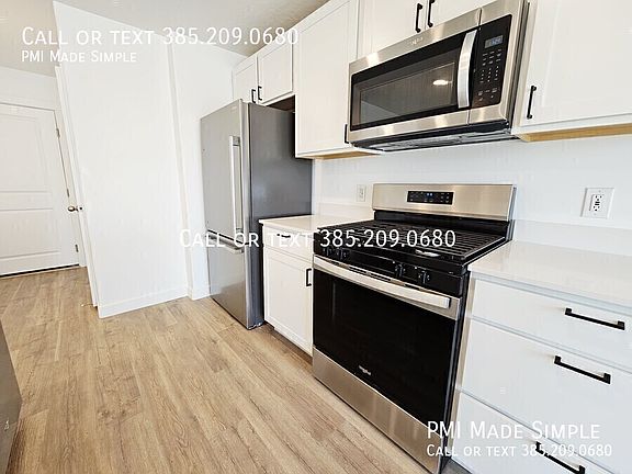4th image of 866 E Sand Dollar Way