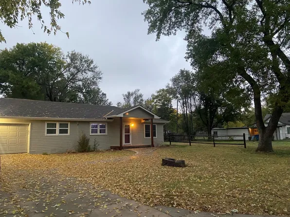 317 N Pine St, Goddard, KS 67052