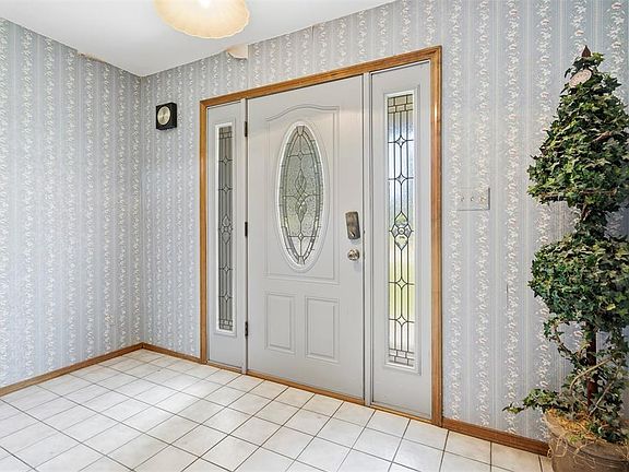 3rd image of 75 Cherry St
