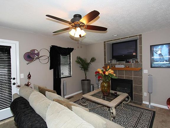 3rd image of 1199 Dixie Ct