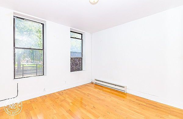 1st image of 147 Starr St #3S