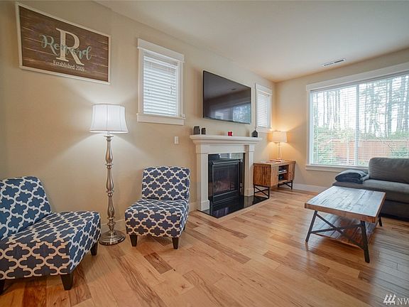 5th image of 13528 188th Ave E