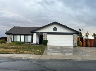 6827 Loma Vista Ave, Hesperia, CA 92345