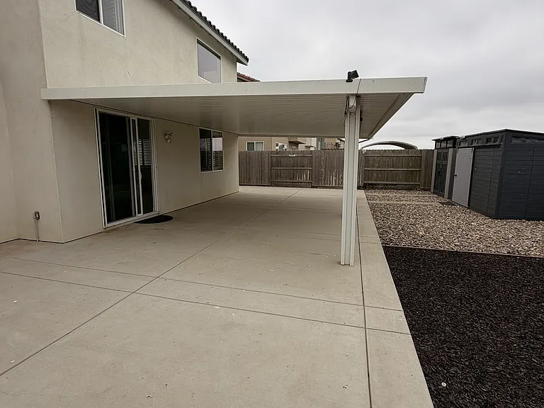 327 Las Flores Dr — Photo 20