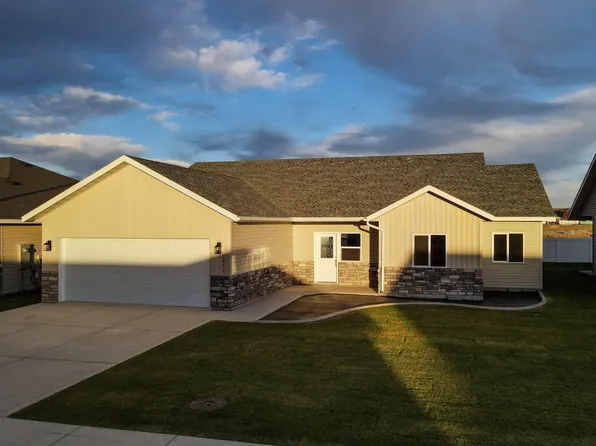 2411 Dorchester Ave, Burley, ID 83318