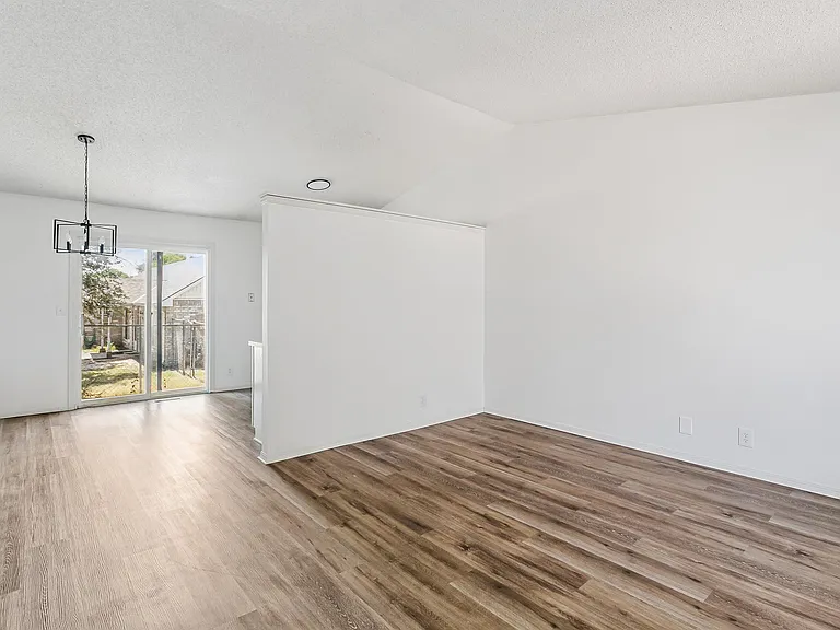 4319 S Elizabeth Ave #4 — Photo 5