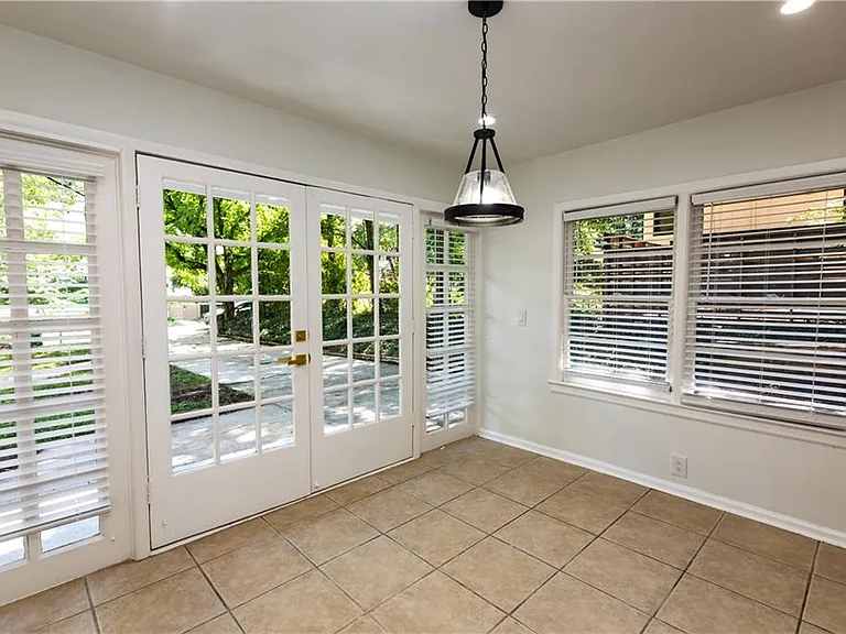 1392 Lively Ridge Rd NE — Photo 31