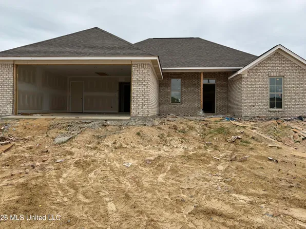 162 Madisonville Dr, Canton, MS 39046