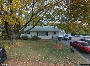 276 Nancy Dr, Bridgeport, CT 06604