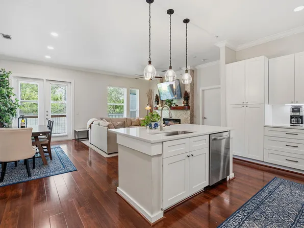 1900 Barton Springs Rd Unit 2026, Austin, TX 78704