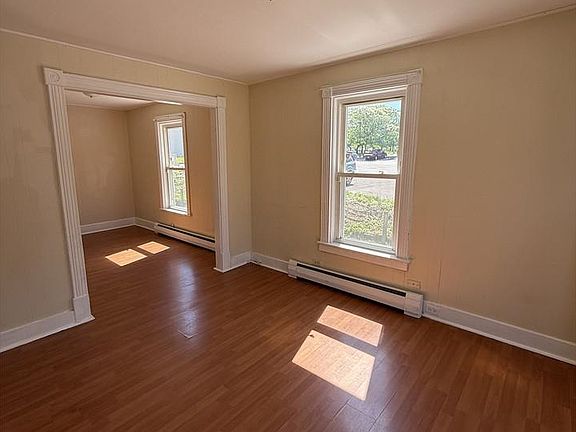 4th image of 1036 North Avenue