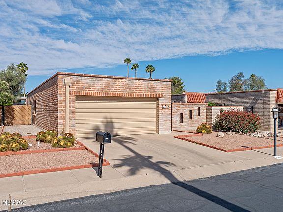 2nd image of 4267 N Limberlost Cir