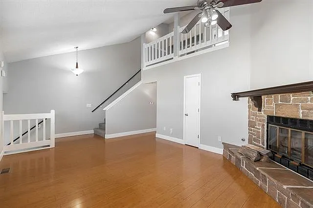 3 bed, 1490 sqft, $2,000 — Photo 2