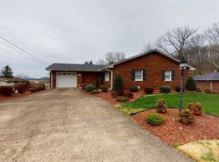 1404 Long St, Barboursville, WV 25504