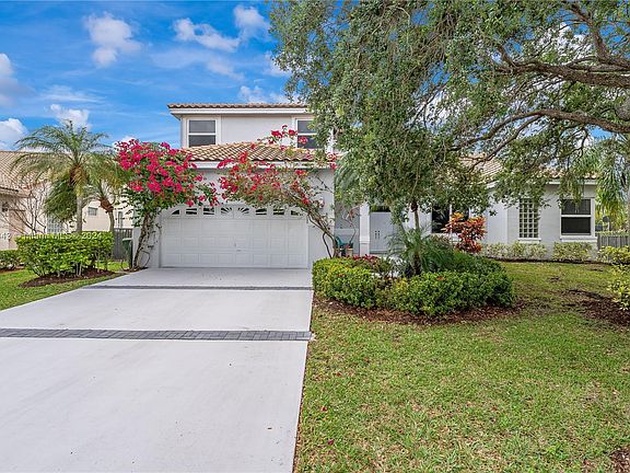 3rd image of 446 Stonemont Dr