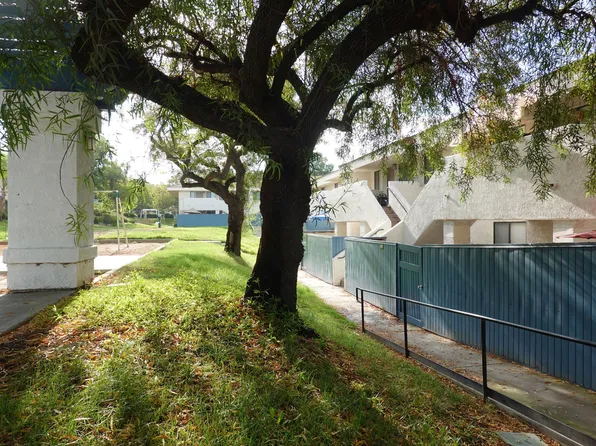 Vista Springs Apartments