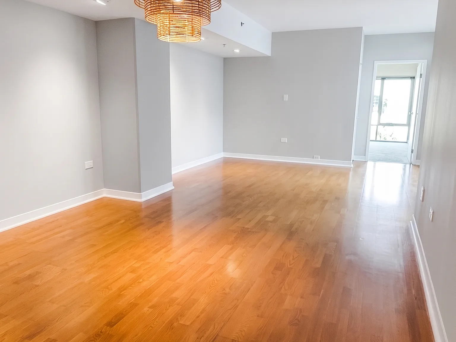 2 bed, 1068 sqft, $3,495 — Photo 3