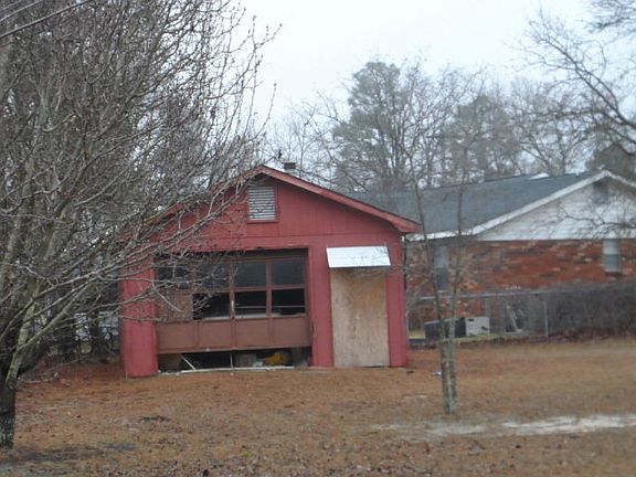 3rd image of 2610 Teakwood Dr
