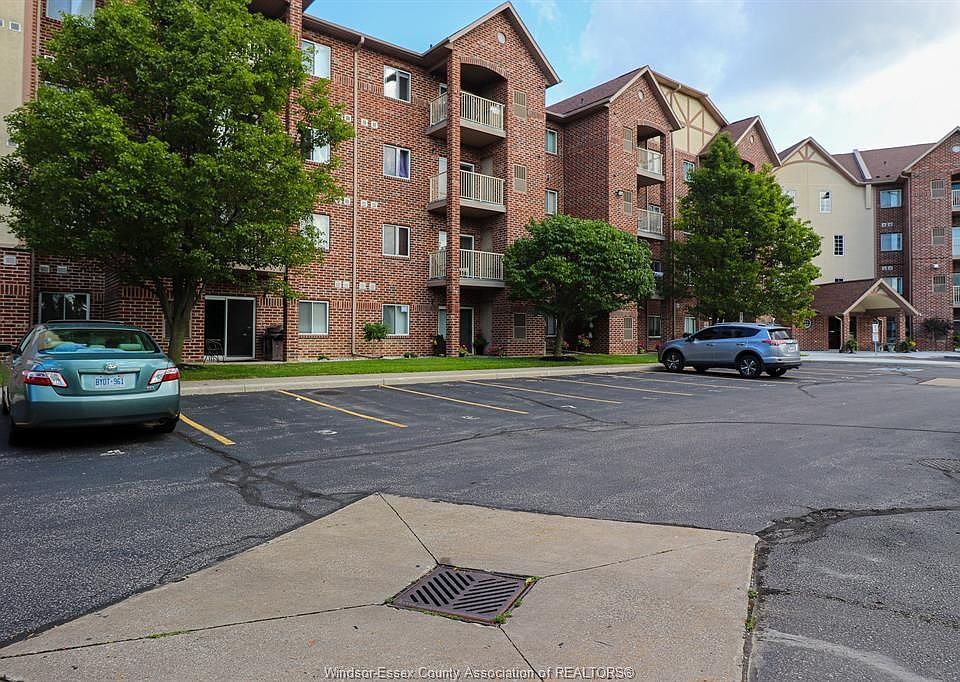 1st image of 3160 Wildwood Dr #320