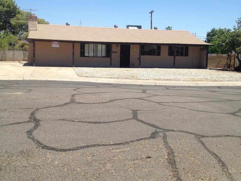1st image of 3211 N 49th Ln