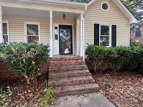 2nd image of 102 Smithwood Ct