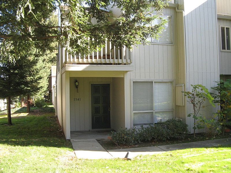 1st image of 1541 Huddersfield Ct