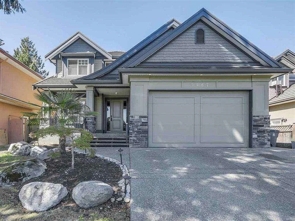 9467 163rd St photo 1