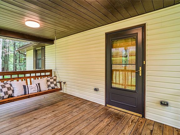 2nd image of 132 Hoot Owl Ln