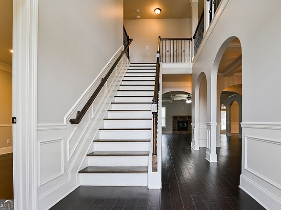 3rd image of 3052 Indian Shoals Rd